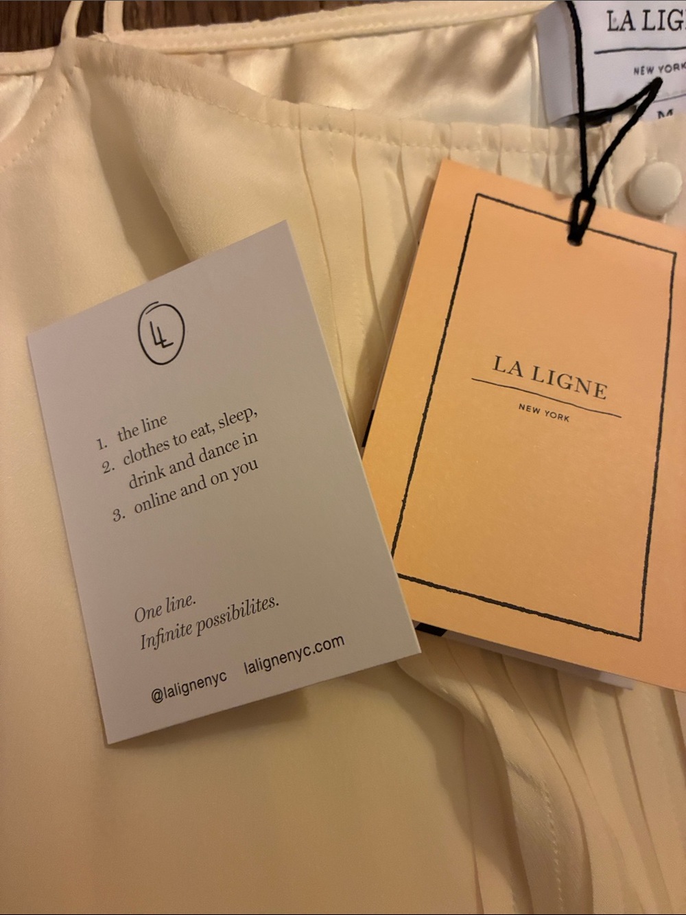 La Ligne Cream Pleated Silk Camisole with Covered Buttons- GORGEOUS- NWT - Picture 4 of 16
